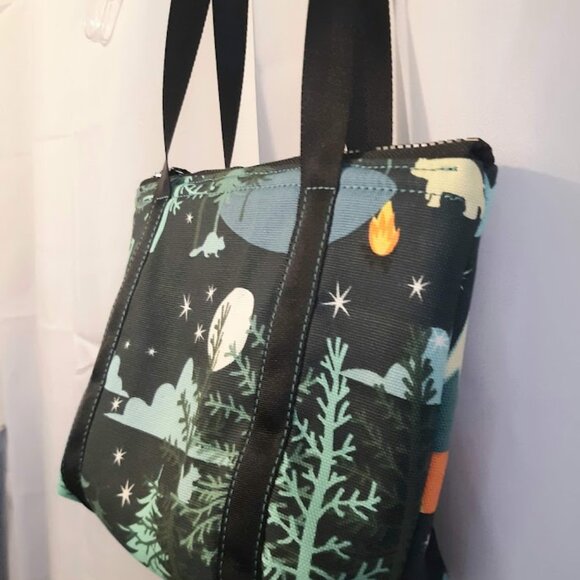 New Camping Tress theme Travel Shoulder make-up bag Green Aqua Deer Wolves Fire - Picture 4 of 7